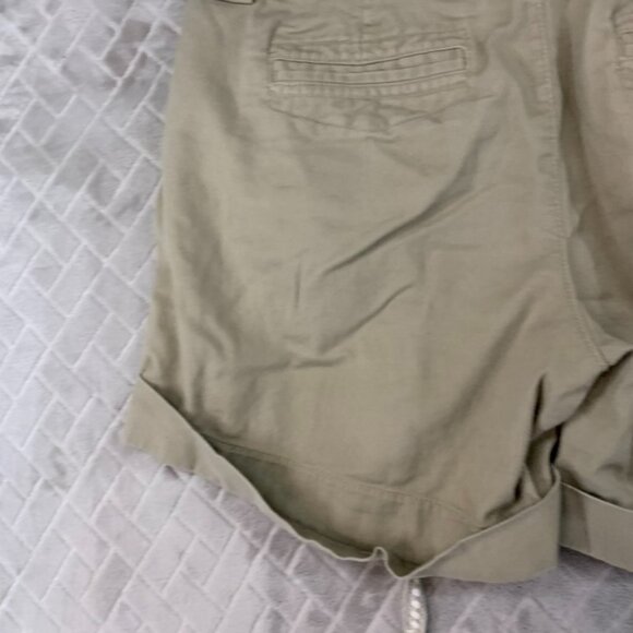 Tommy Hilfiger Womens 2 Shorts Tan Corduroy Jeans Mid Rise 100% Cotton Cuffed - Picture 15 of 16